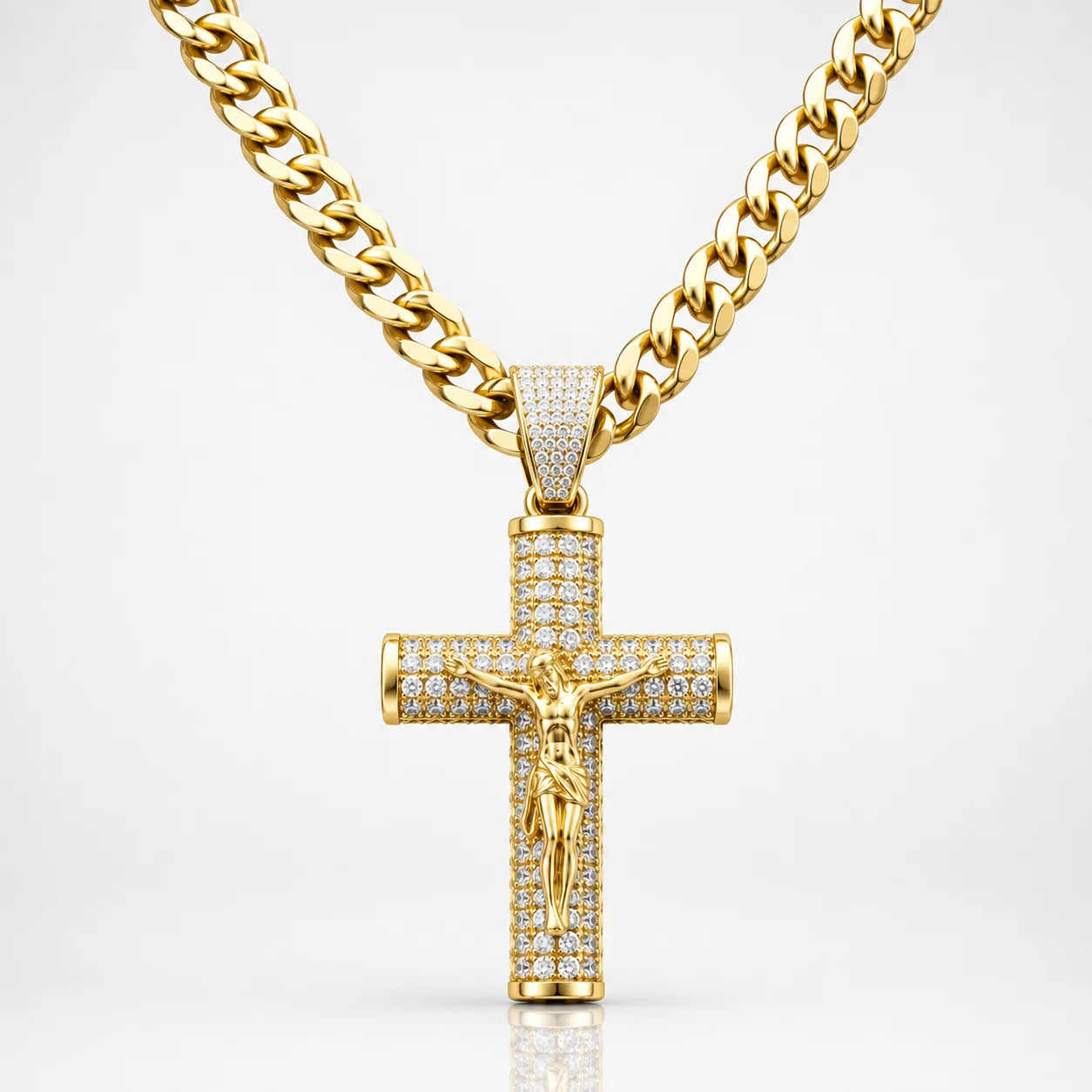 Cadena con Crucifijo · Oro 18K