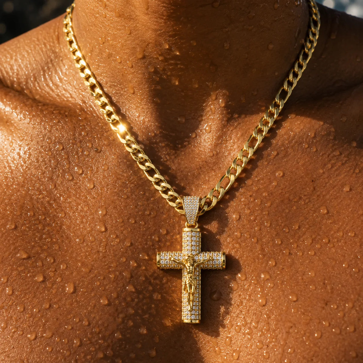 Cadena con Crucifijo · Oro 14K